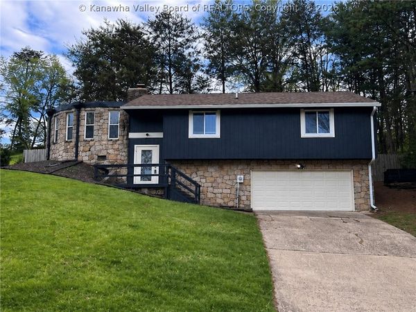 123 Woodbridge Drive, Charleston, WV 25311