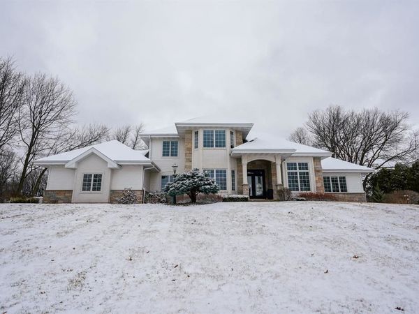 7484 Summit Ridge Road, Middleton, WI 53562