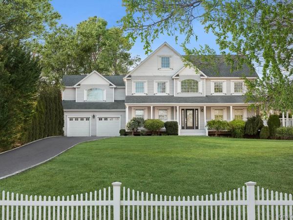 47 Bathing Beach Road , Southampton, NY 11968