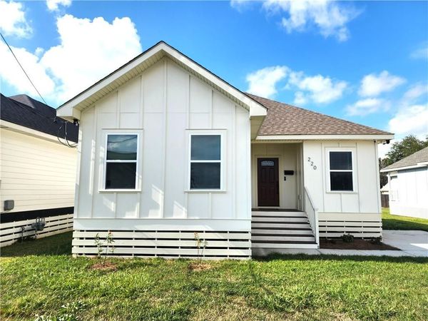 220 TRUDEAU Drive, Metairie, LA 70003