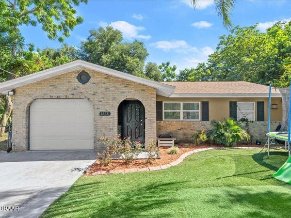 1235 Alcazar Street, Daytona Beach, FL 32117