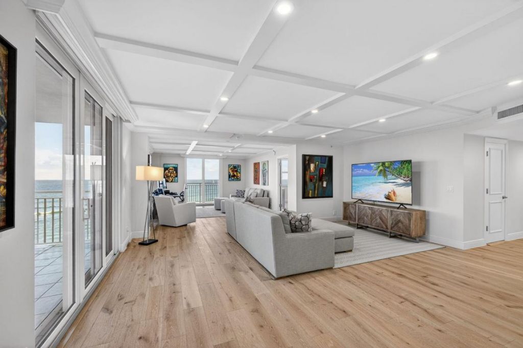 500 Ocean Drive, Unit E9c, Juno Beach, FL 33408 Photo