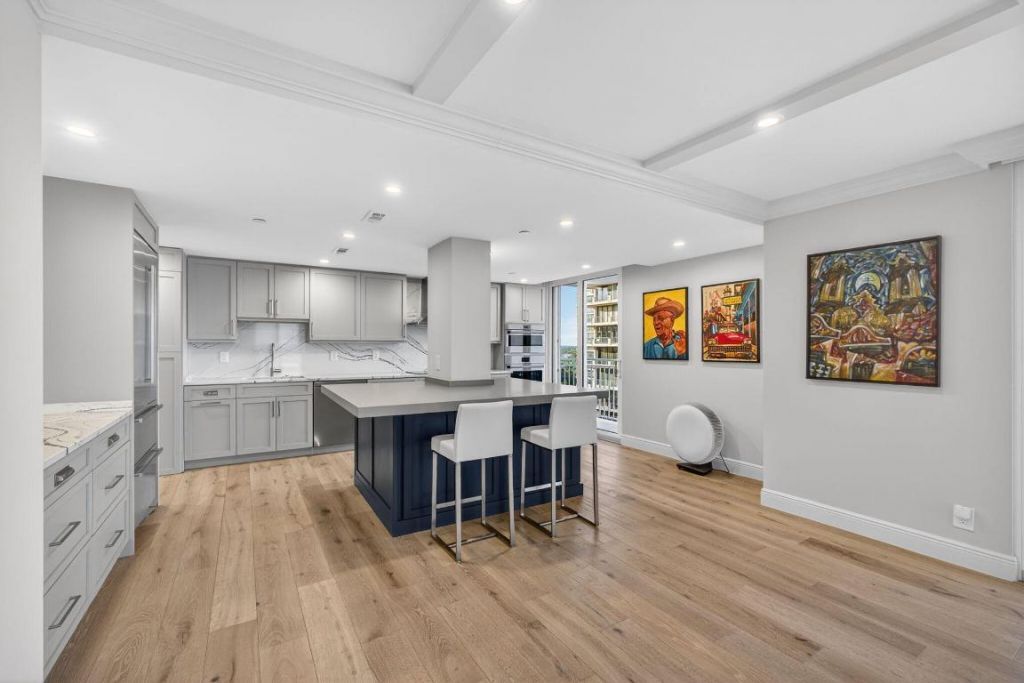 500 Ocean Drive, Unit E9c, Juno Beach, FL 33408 Photo