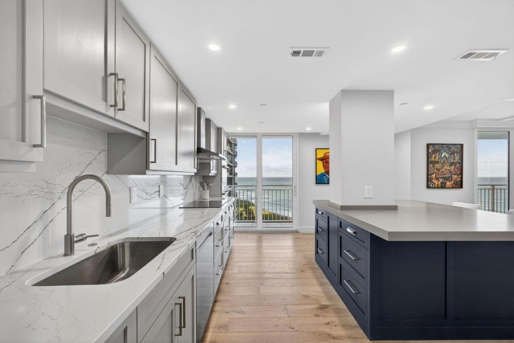 500 Ocean Drive, Unit E9c, Juno Beach, FL 33408 Photo