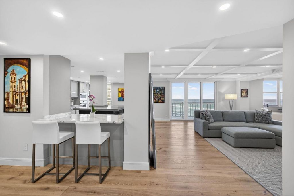 500 Ocean Drive, Unit E9c, Juno Beach, FL 33408 Photo