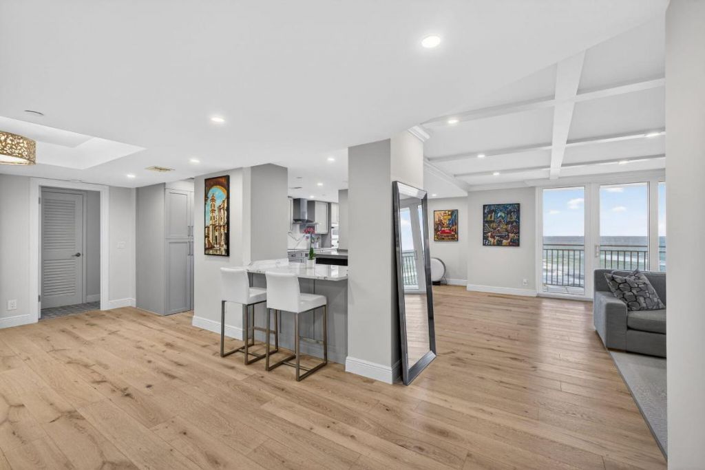 500 Ocean Drive, Unit E9c, Juno Beach, FL 33408 Photo