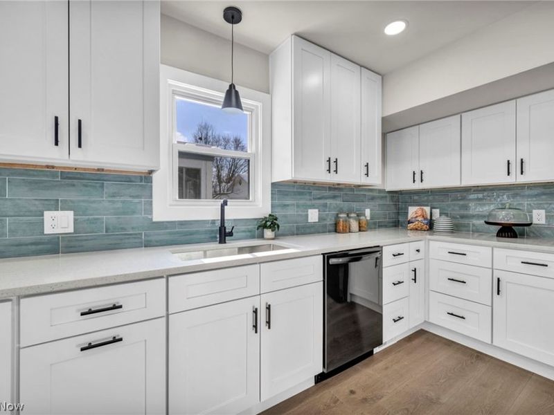 4498 South Hills Drive, Cleveland, OH 44109 Photo 13