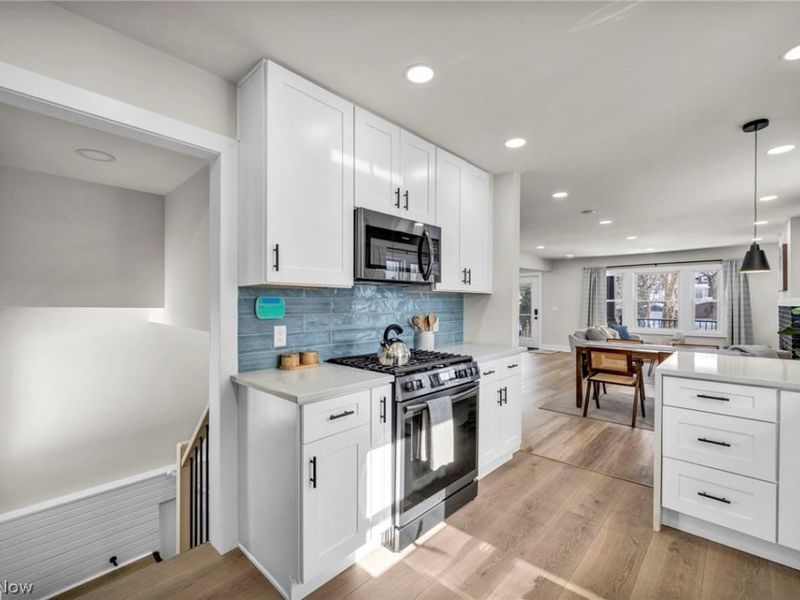 4498 South Hills Drive, Cleveland, OH 44109 Photo 14