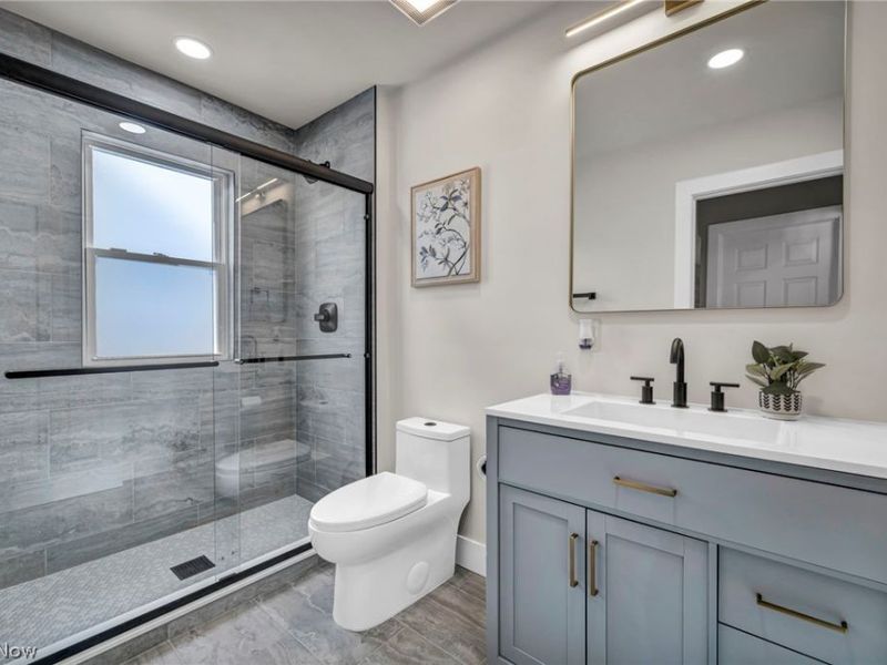 4498 South Hills Drive, Cleveland, OH 44109 Photo 24