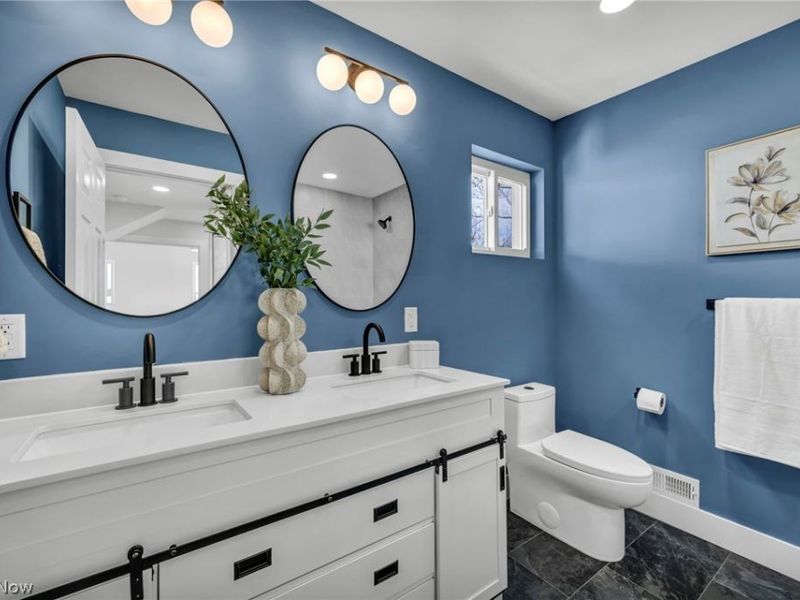 4498 South Hills Drive, Cleveland, OH 44109 Photo 30