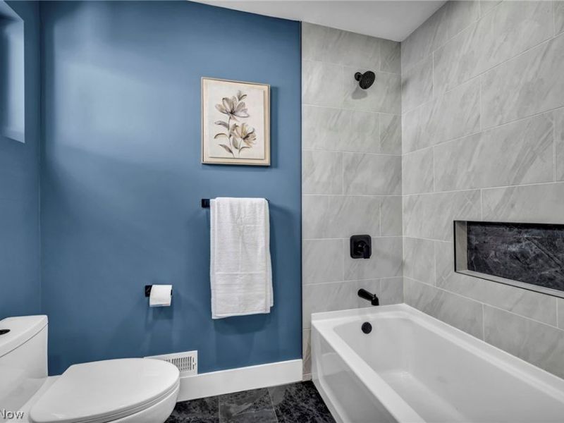 4498 South Hills Drive, Cleveland, OH 44109 Photo 32