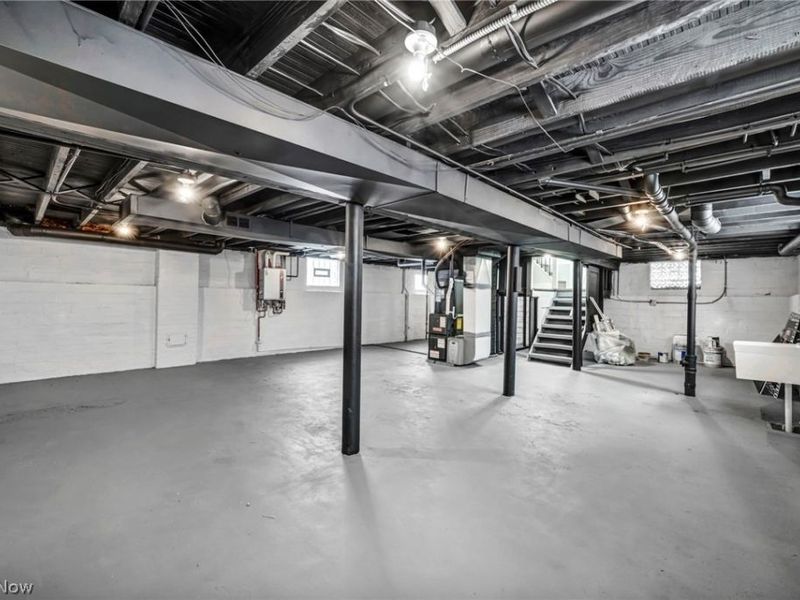 4498 South Hills Drive, Cleveland, OH 44109 Photo 39