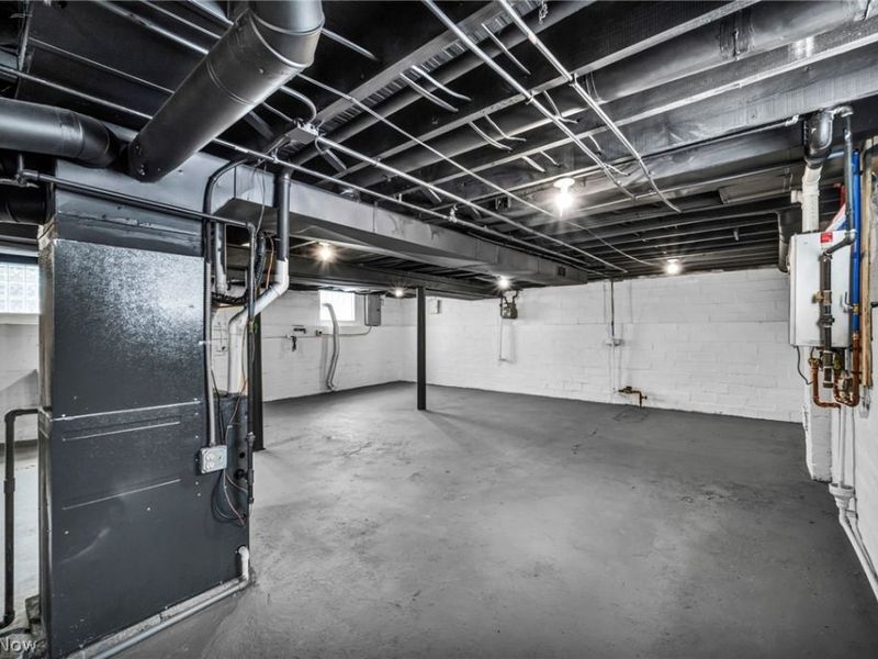 4498 South Hills Drive, Cleveland, OH 44109 Photo 40