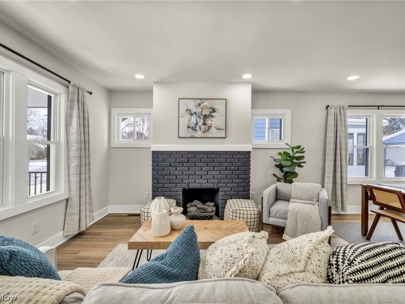 4498 South Hills Drive, Cleveland, OH 44109 Photo 6