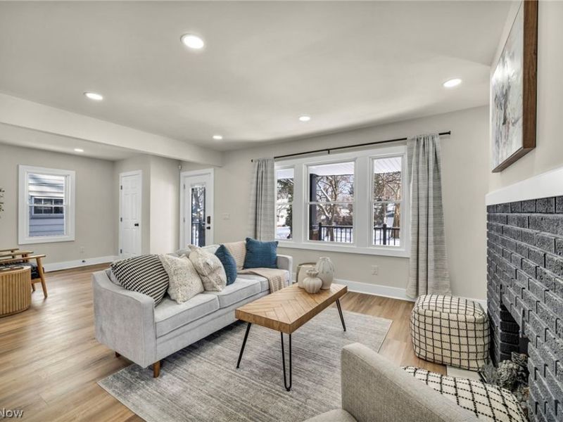 4498 South Hills Drive, Cleveland, OH 44109 Photo 7