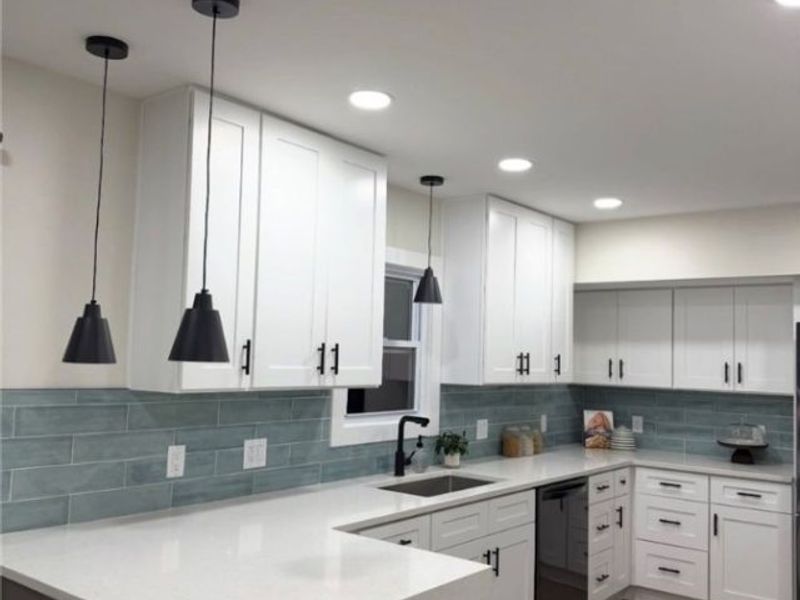 4498 South Hills Drive, Cleveland, OH 44109 Photo 8