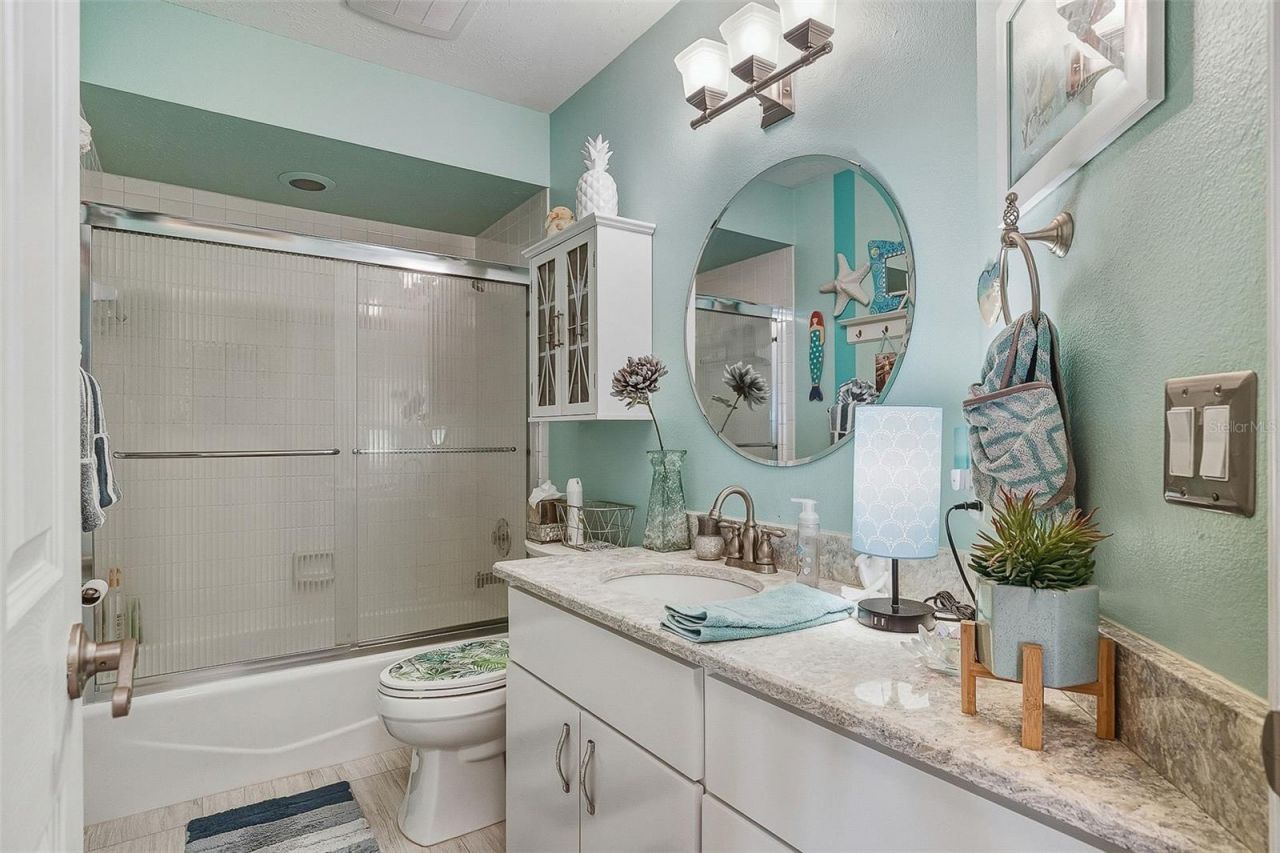 7728 34th Court E, Sarasota, FL 34243 Photo