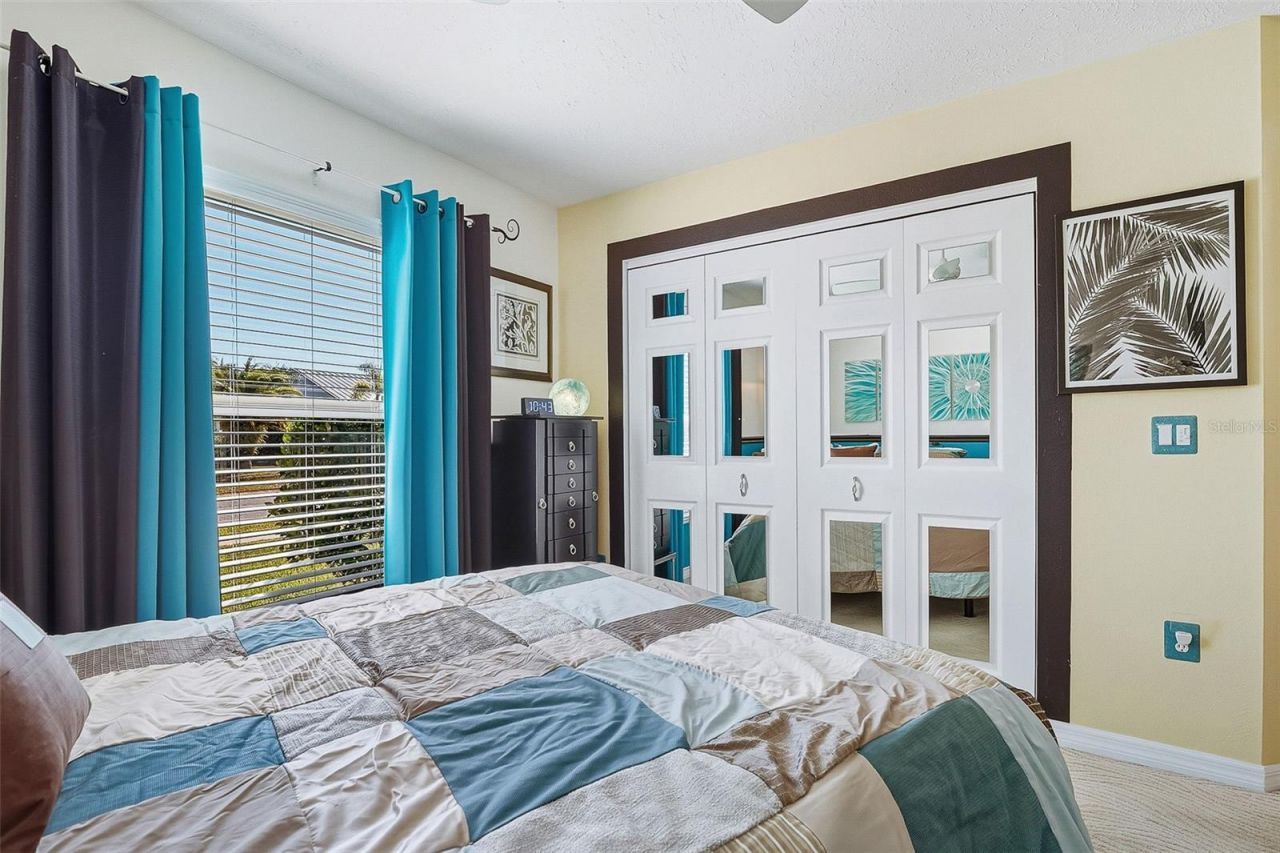 7728 34th Court E, Sarasota, FL 34243 Photo