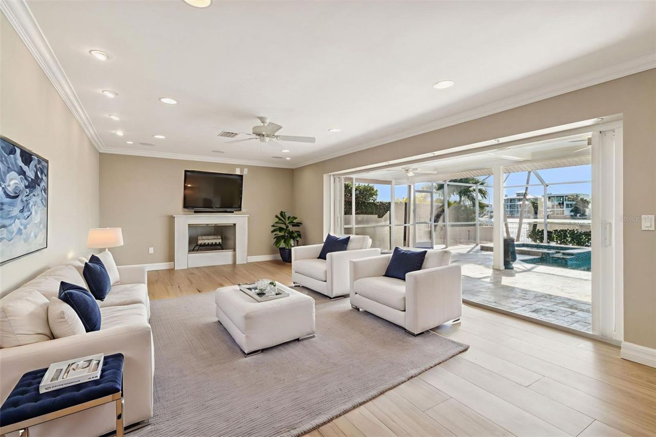 7864 9th Avenue S, Saint Petersburg, FL 33707 Photo