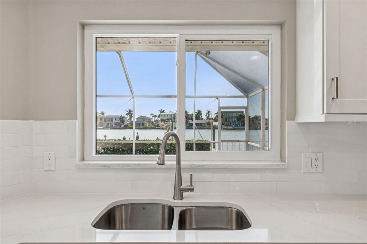 7864 9th Avenue S, Saint Petersburg, FL 33707 Photo