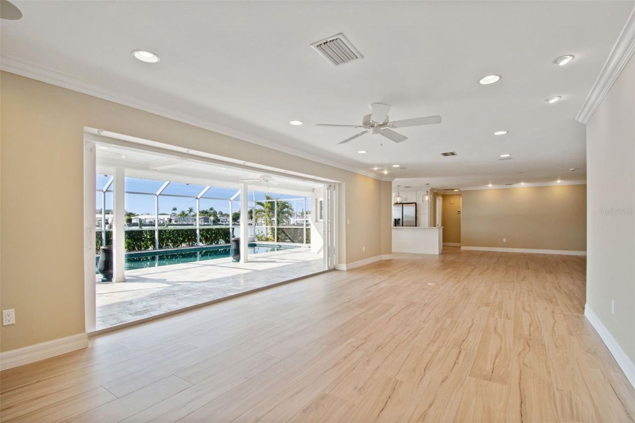 7864 9th Avenue S, Saint Petersburg, FL 33707 Photo