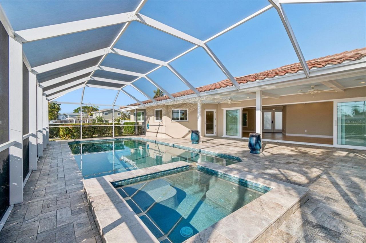 7864 9th Avenue S, Saint Petersburg, FL 33707 Photo