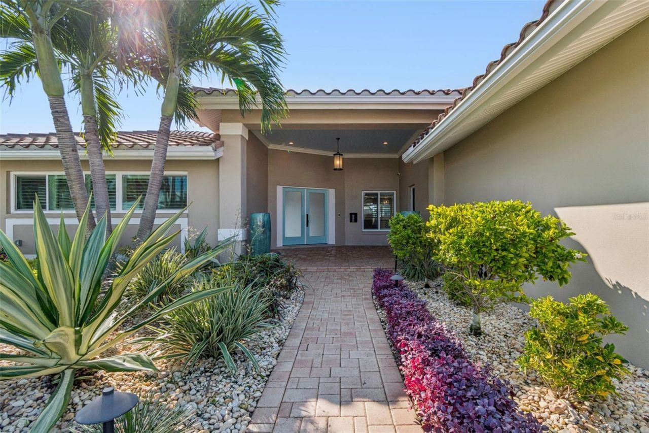 7864 9th Avenue S, Saint Petersburg, FL 33707 Photo