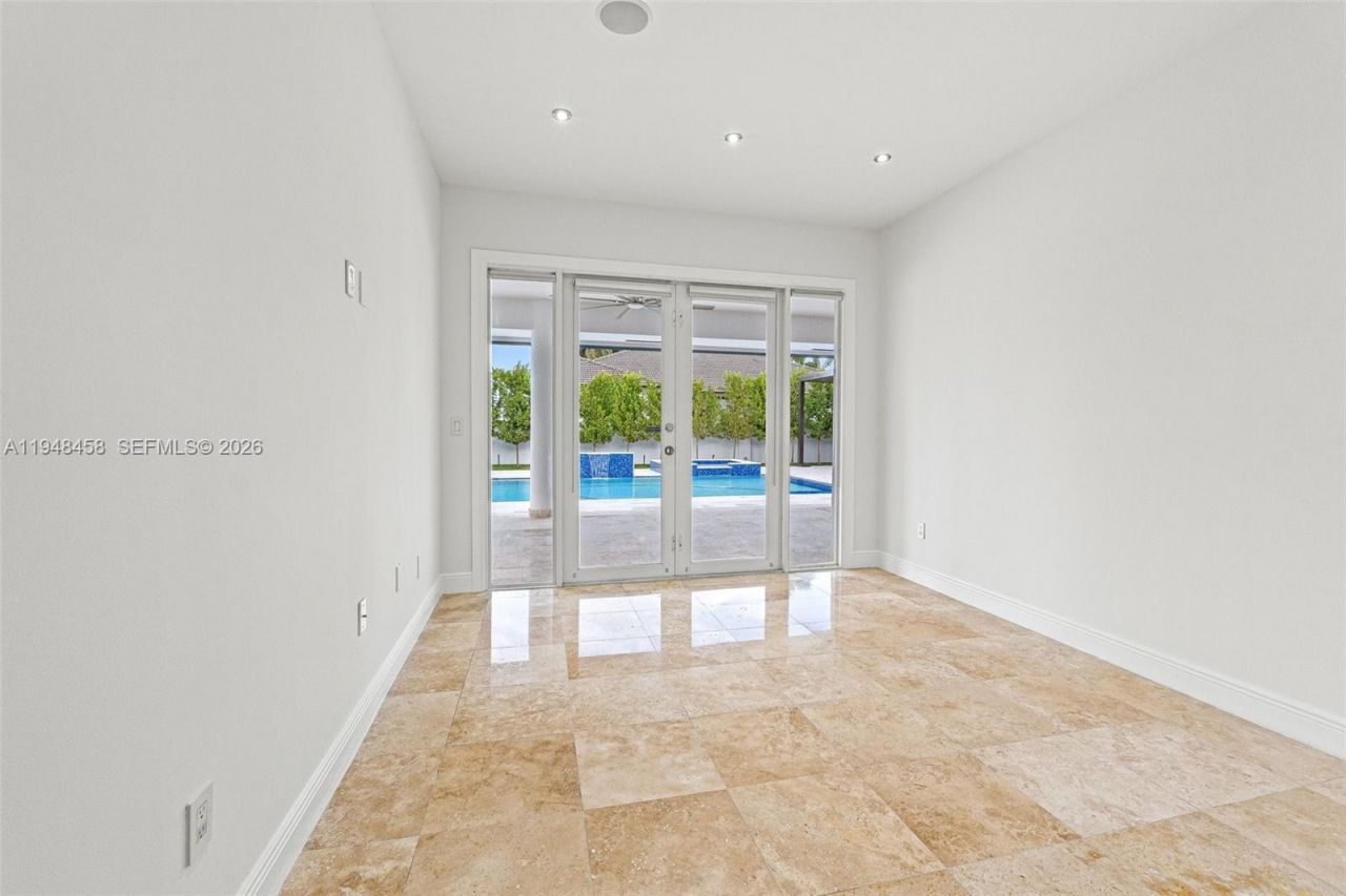 9901 NW 130th St , Hialeah Gardens, FL 33018 Photo