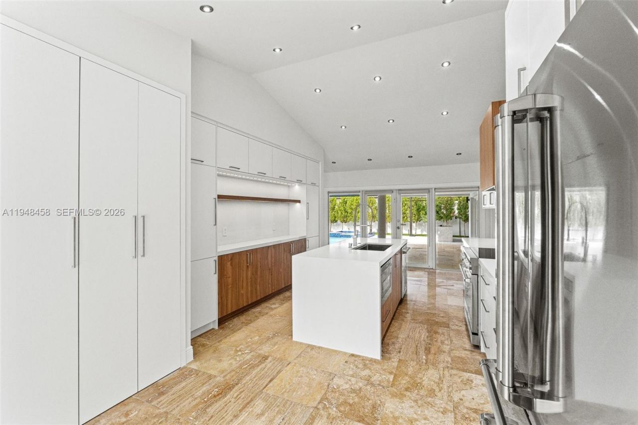 9901 NW 130th St , Hialeah Gardens, FL 33018 Photo