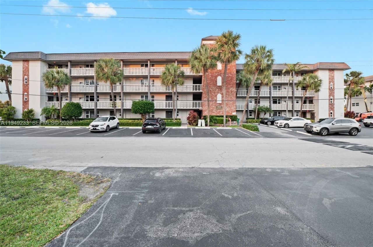 3111 NE 51st St, Unit 404C, Fort Lauderdale, FL 33308 Photo