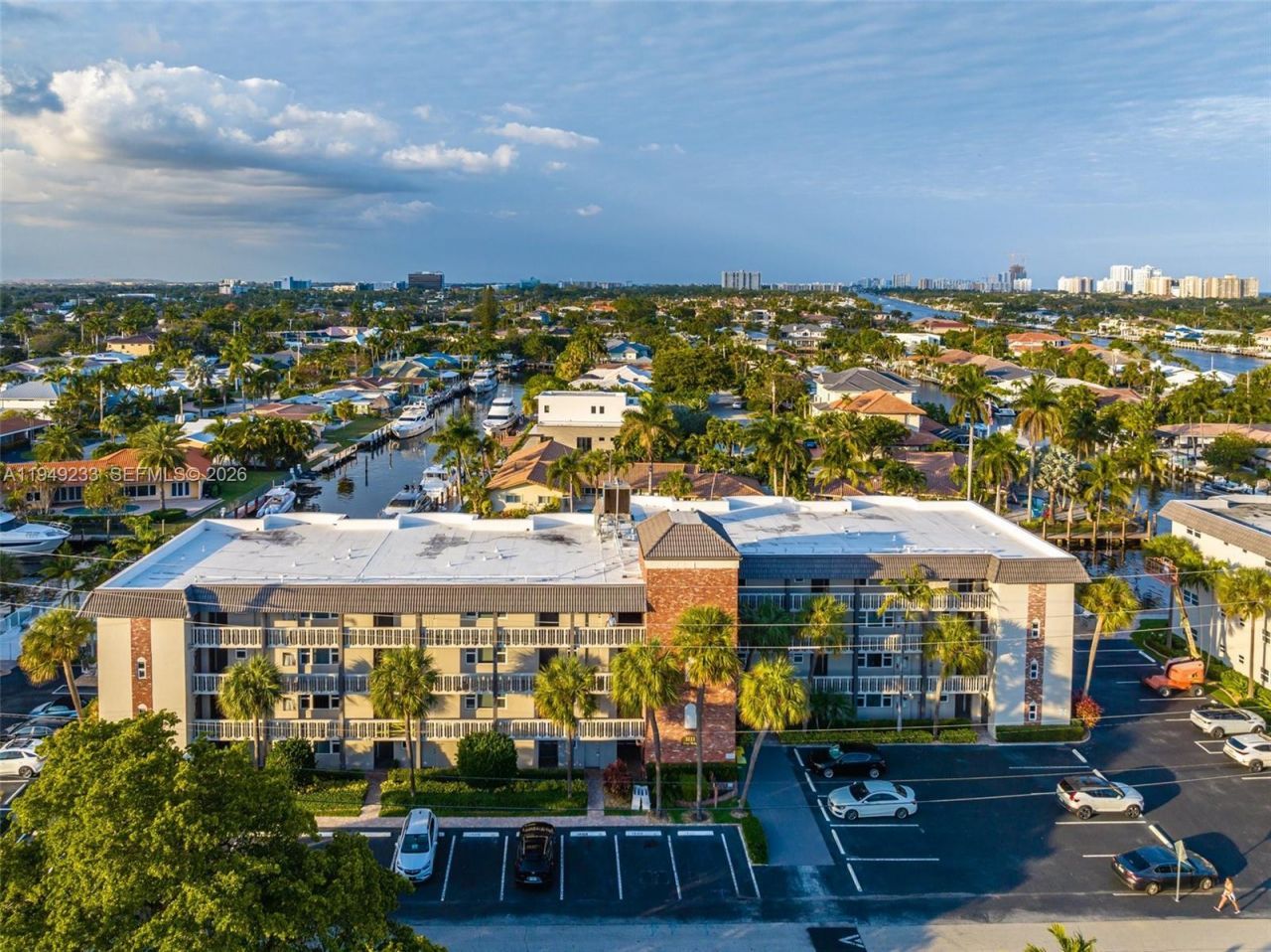 3111 NE 51st St, Unit 404C, Fort Lauderdale, FL 33308 Photo