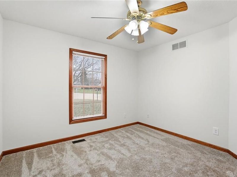 9048 Bedford Court, Clearcreek Township, OH 45458 Photo 17