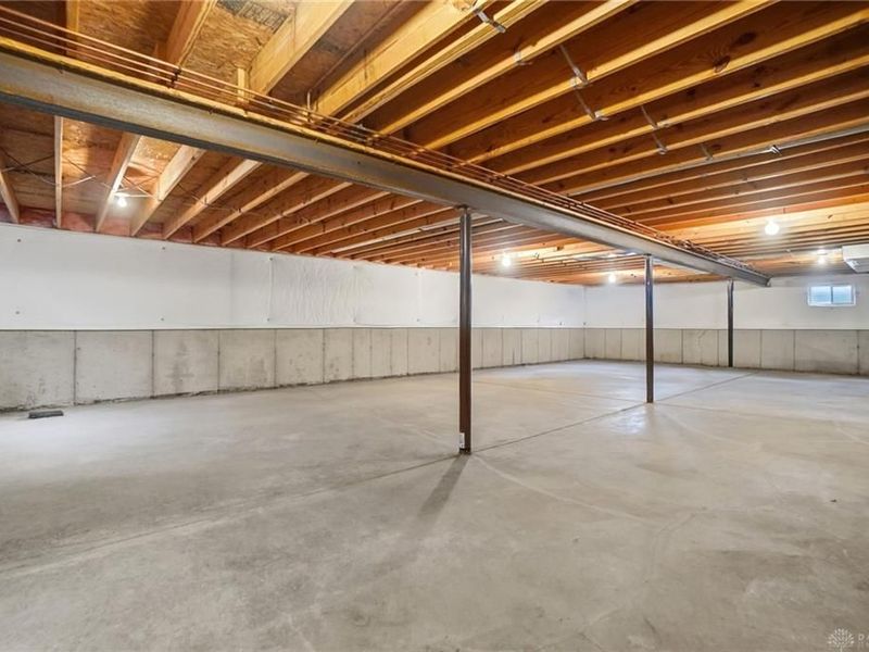 9048 Bedford Court, Clearcreek Township, OH 45458 Photo 24