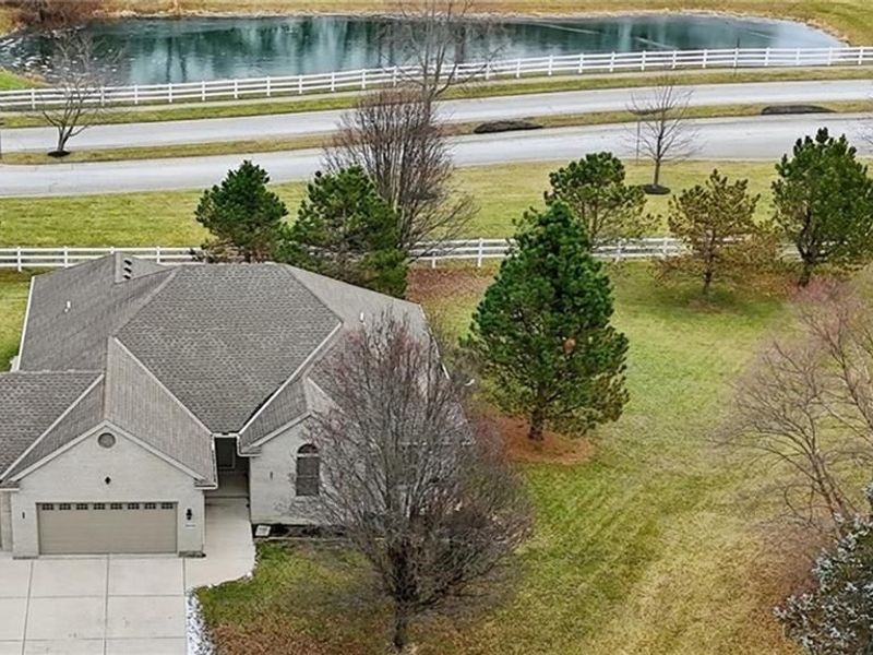 9048 Bedford Court, Clearcreek Township, OH 45458 Photo 28