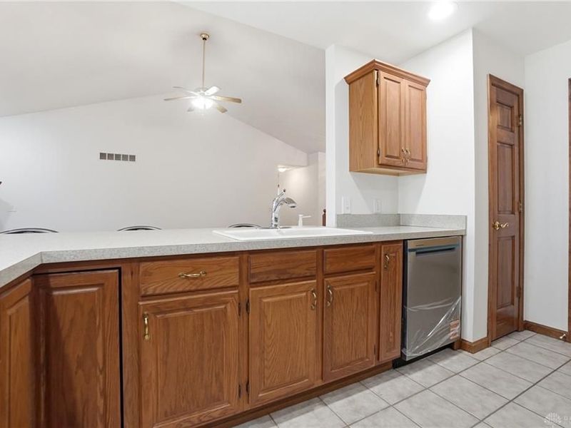 9048 Bedford Court, Clearcreek Township, OH 45458 Photo 9