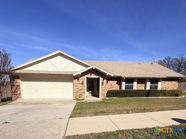 1805 E Robertson Avenue, Copperas Cove, TX 76522