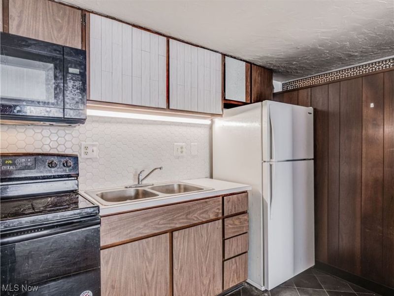 2331 E Market Street, Unit 615, Akron, OH 44312 Photo 7