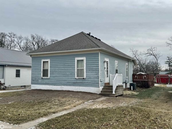 804 N 13Th Street, Chariton, IA 50049