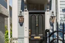 100 Queen Street photo 4