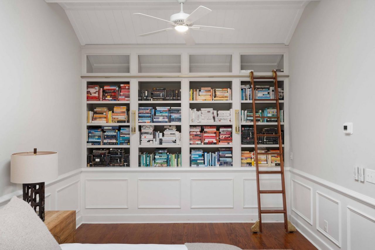 100 Queen Street Photo 22