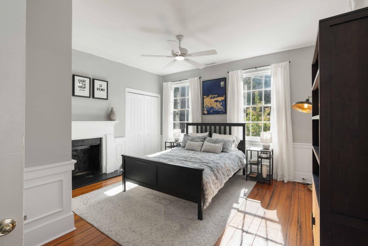 100 Queen Street Photo 34