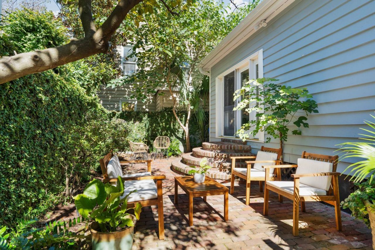 100 Queen Street Photo 57