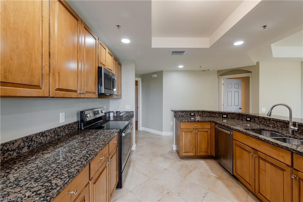 2745 1st St, Unit 1406, Fort Myers, FL 33916 Photo