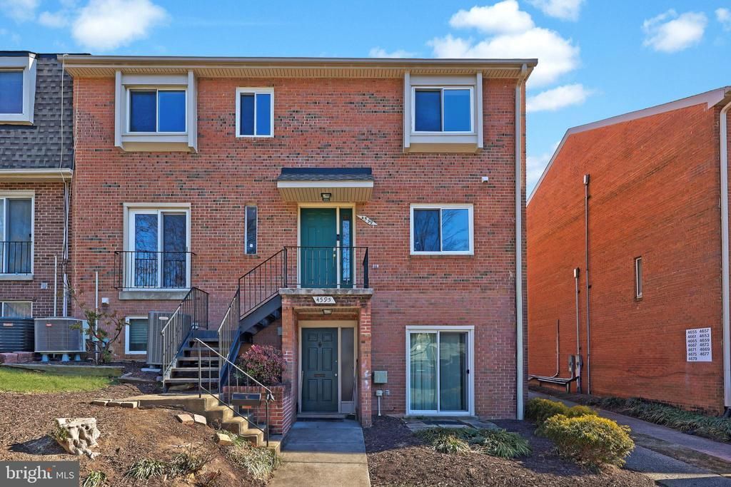 4599 Logsdon Drive, Unit 37, Annandale, VA 22003 Main Photo