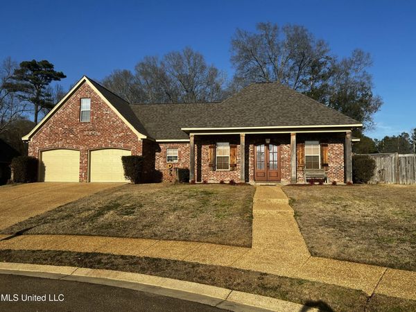506 Orchard Brook Court, Florence, MS 39073