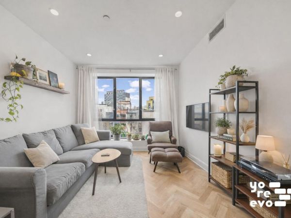 735 Bergen Street , Unit 3B, Brooklyn, NY 11238