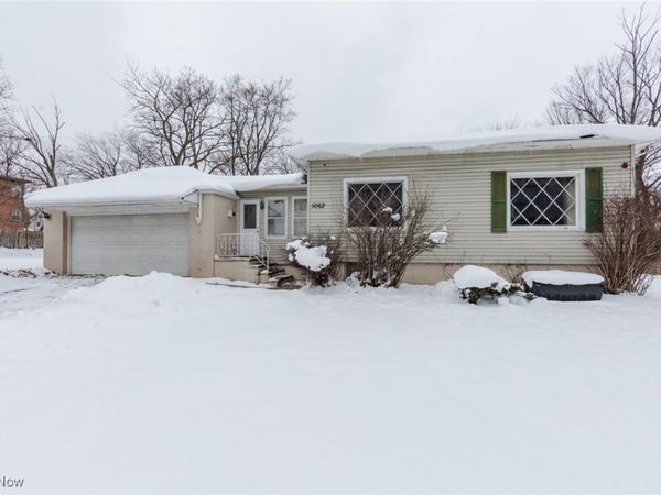5062 Lee Road, Maple Heights, OH 44137