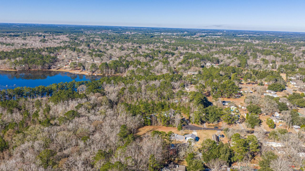 325 Linden Court Photo 79