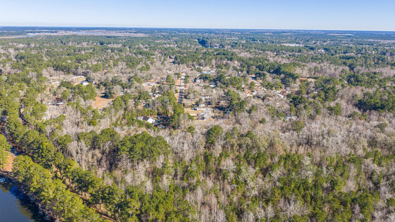 325 Linden Court Photo 86