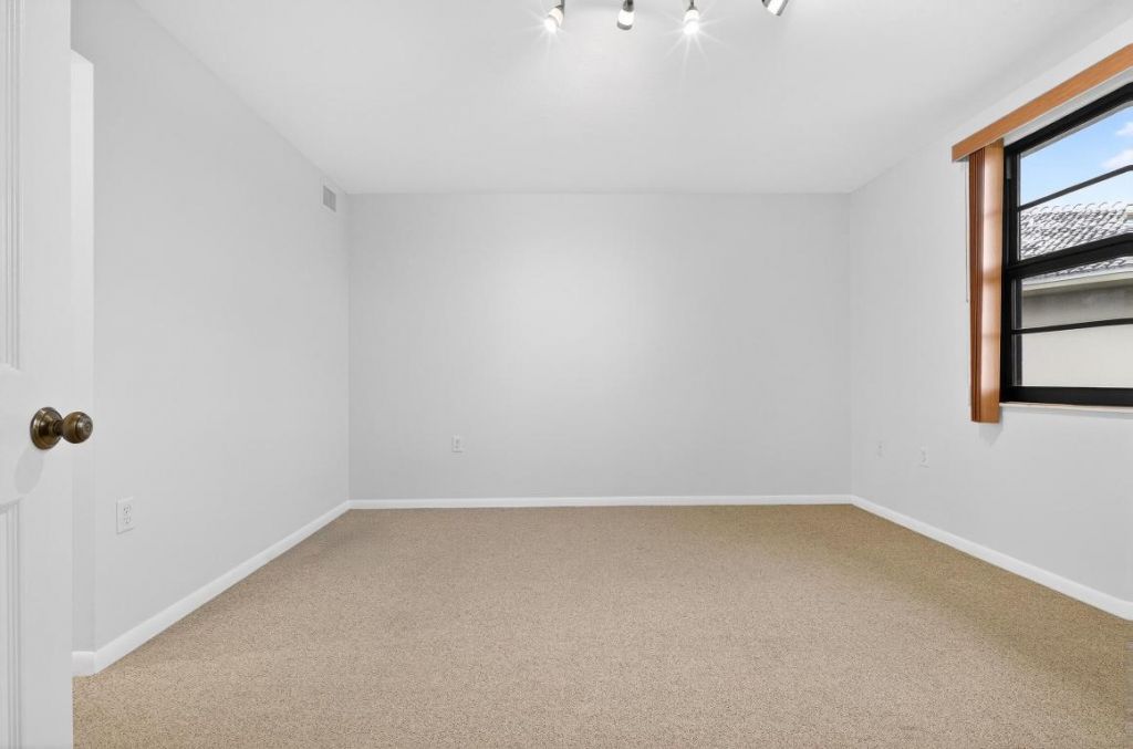 3507 Village Boulevard, Unit 401, West Palm Beach, FL 33409 Photo